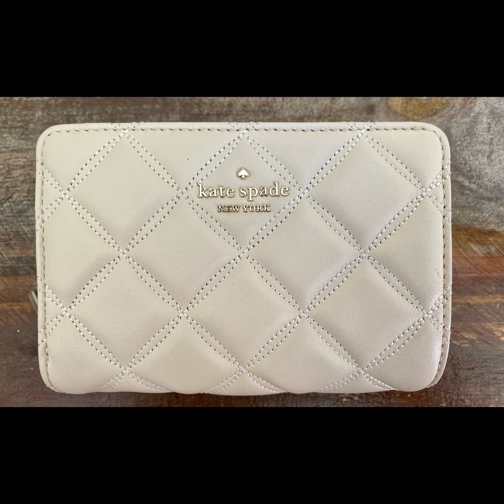 Like NEW - Kate Spade natalia medium compact bifold wallet